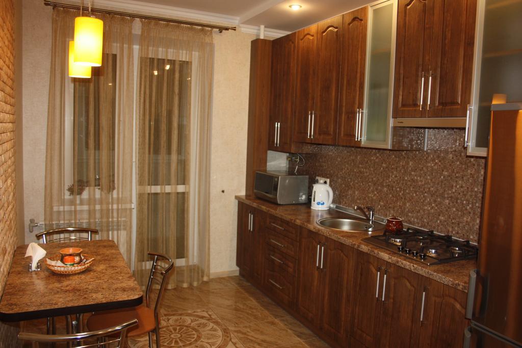 Apartments In The City Center Полтава Екстер'єр фото